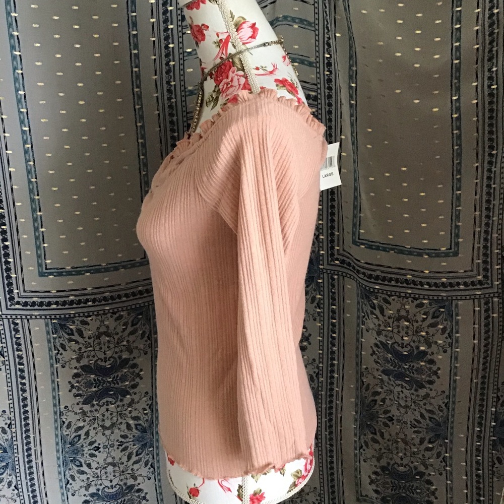 NWT ALMOST FAMOUS TOP ROSE - Picture 4 of 5